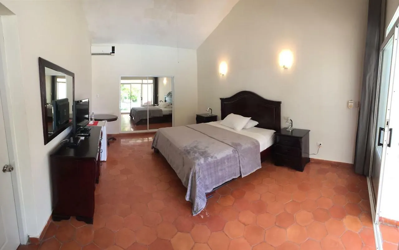 Hotel Alicia Beach